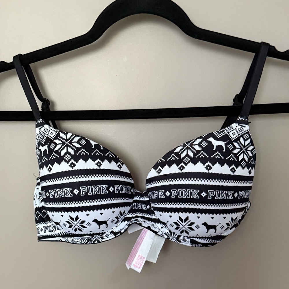 PINK Victoria's Secret T Shirt Bra - 32D
